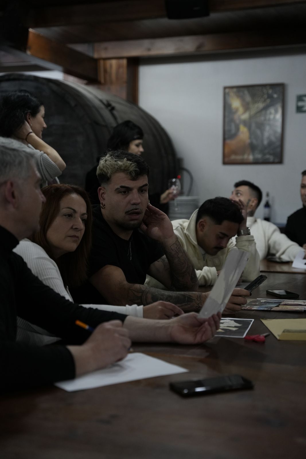 Mesa larga, ocho equipos